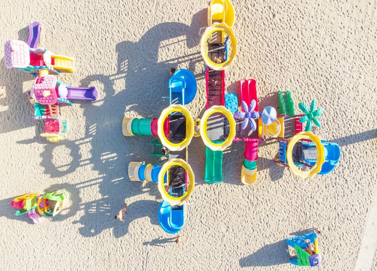 Hotel Paloma Beach Front Chiringuitos Time Ріміні Екстер'єр фото